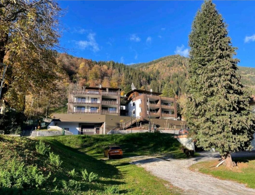 Apartment Deluxe Ossiacher See - Gerlitzen Sattendorf Esterno foto